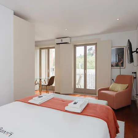 Liiiving In - Trindade Deluxe * Oporto